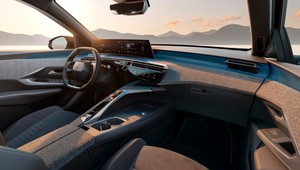 Peugeot chce zaskoczyć nowym i-Cockpitem. Trafi do SUV-a 3008