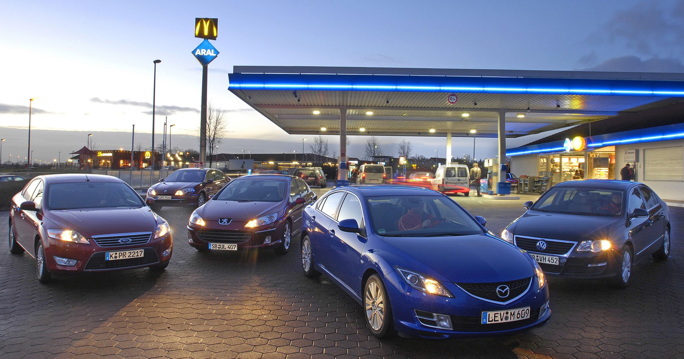 Limuzyna za 20 000 zł z silnikiem benzynowym - wybieramy auto dla rodziny