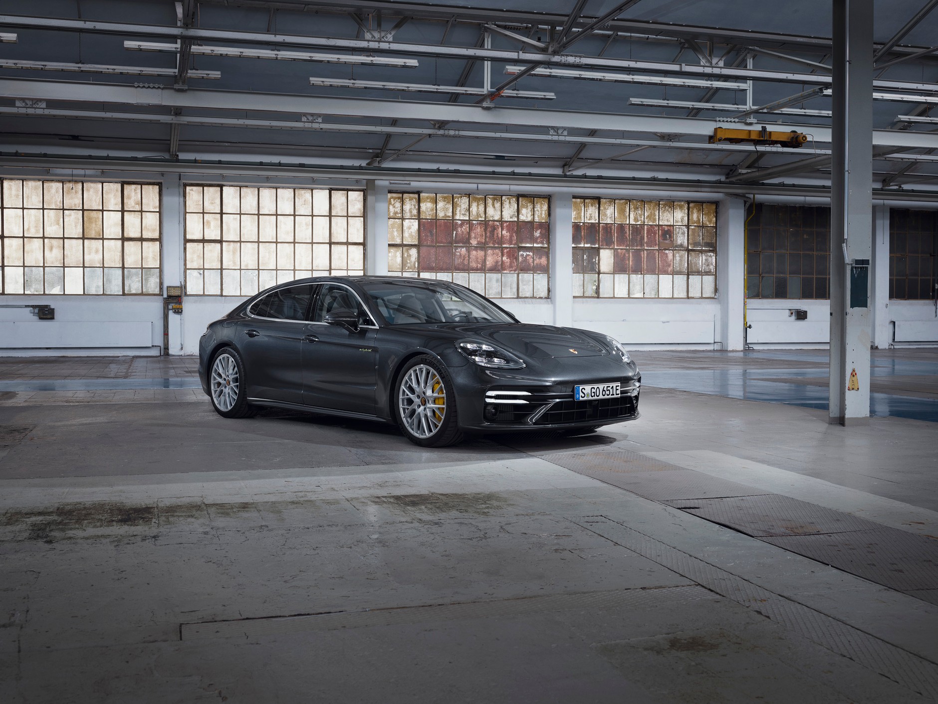 Porsche wprowadza nowe warianty Panamery