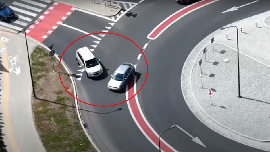 wymuszenie pierwszeństwa na rondzie turbinowym
