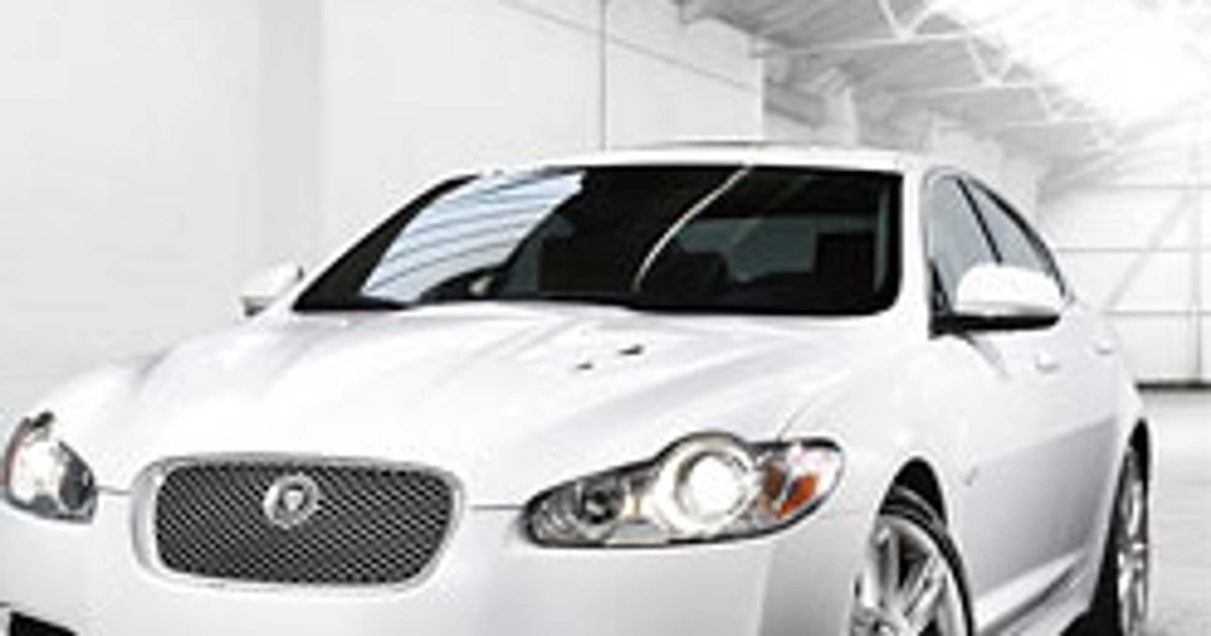 Jaguar i Land Rover wchodzą na indyjski rynek, oficjalnym importerem macierzyste Tata Motors