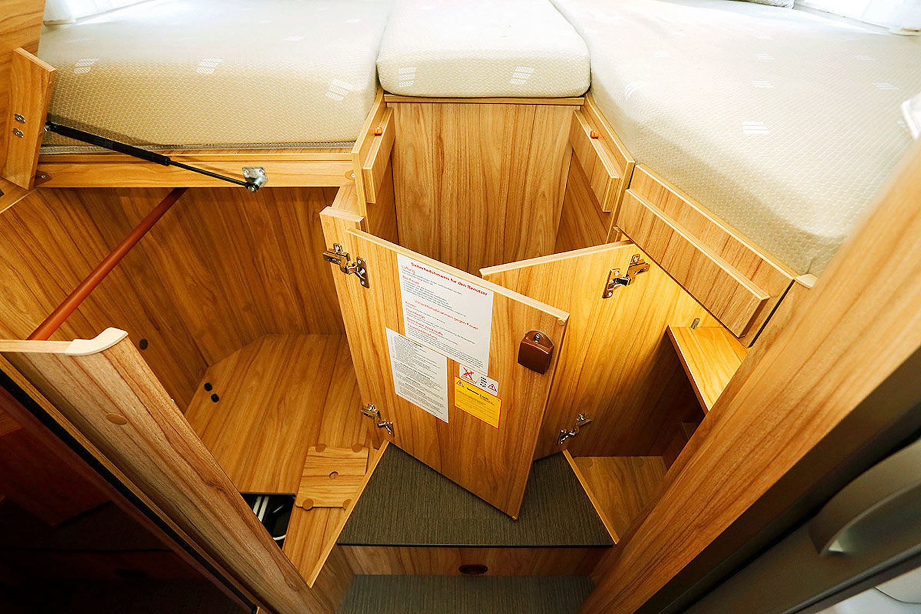 Dwa kampery 4x4: Hymer i Knaus