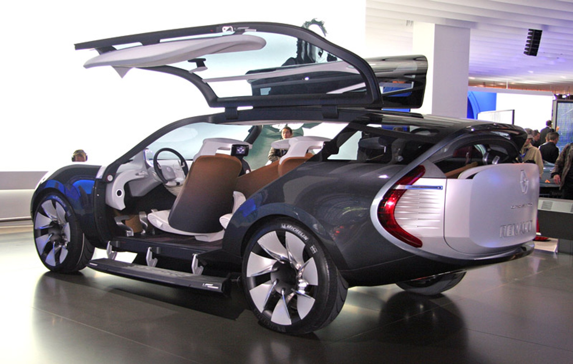 Terminy salonów samochodowych w 2009 roku