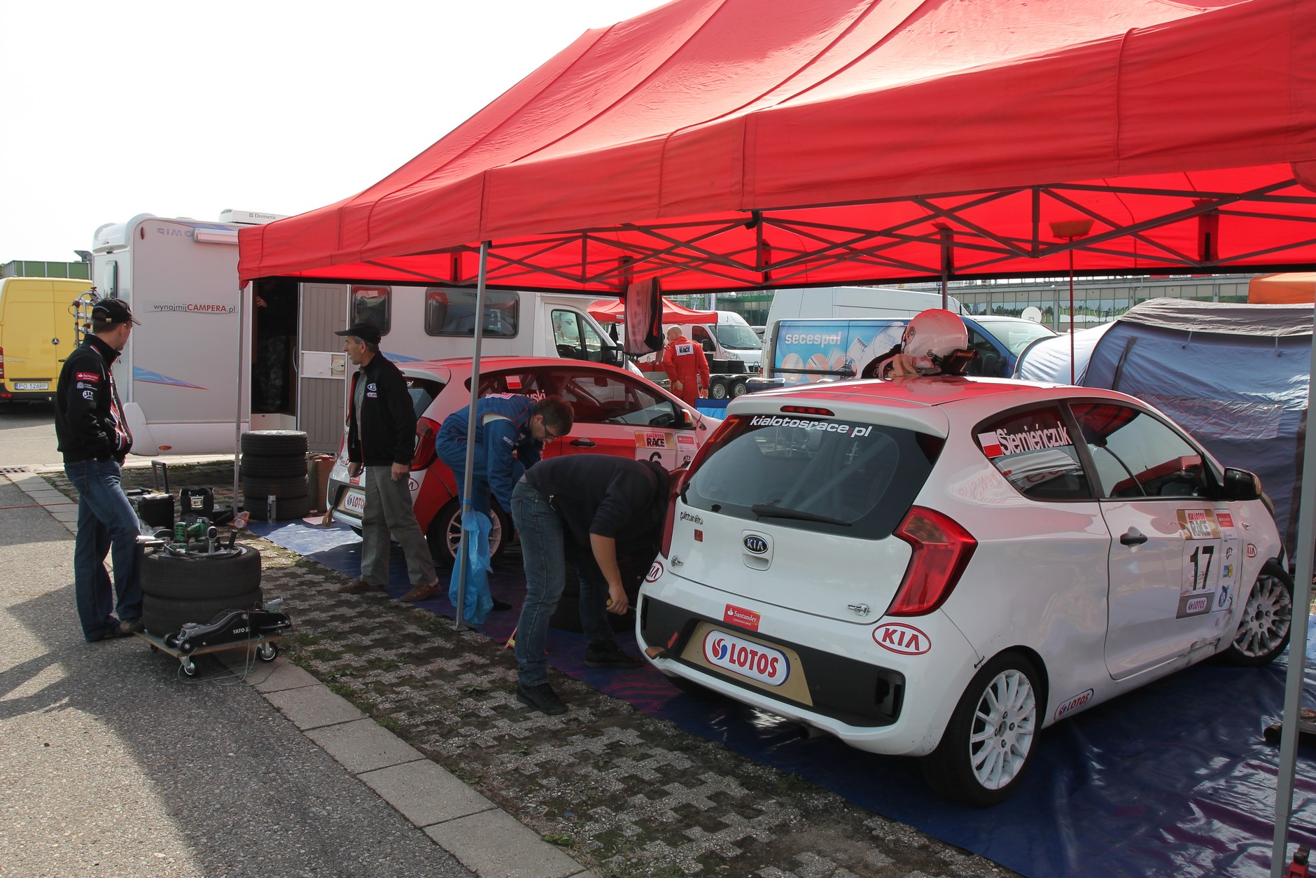 Bartłomiej Mirecki zwycięzcą Kia Lotos Race 2012