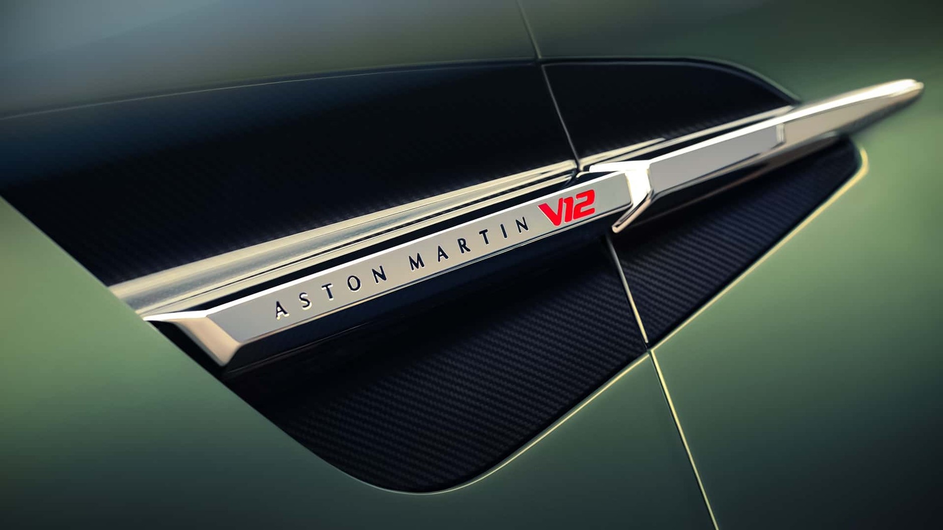 Aston Martin Vanquish Volante 2025