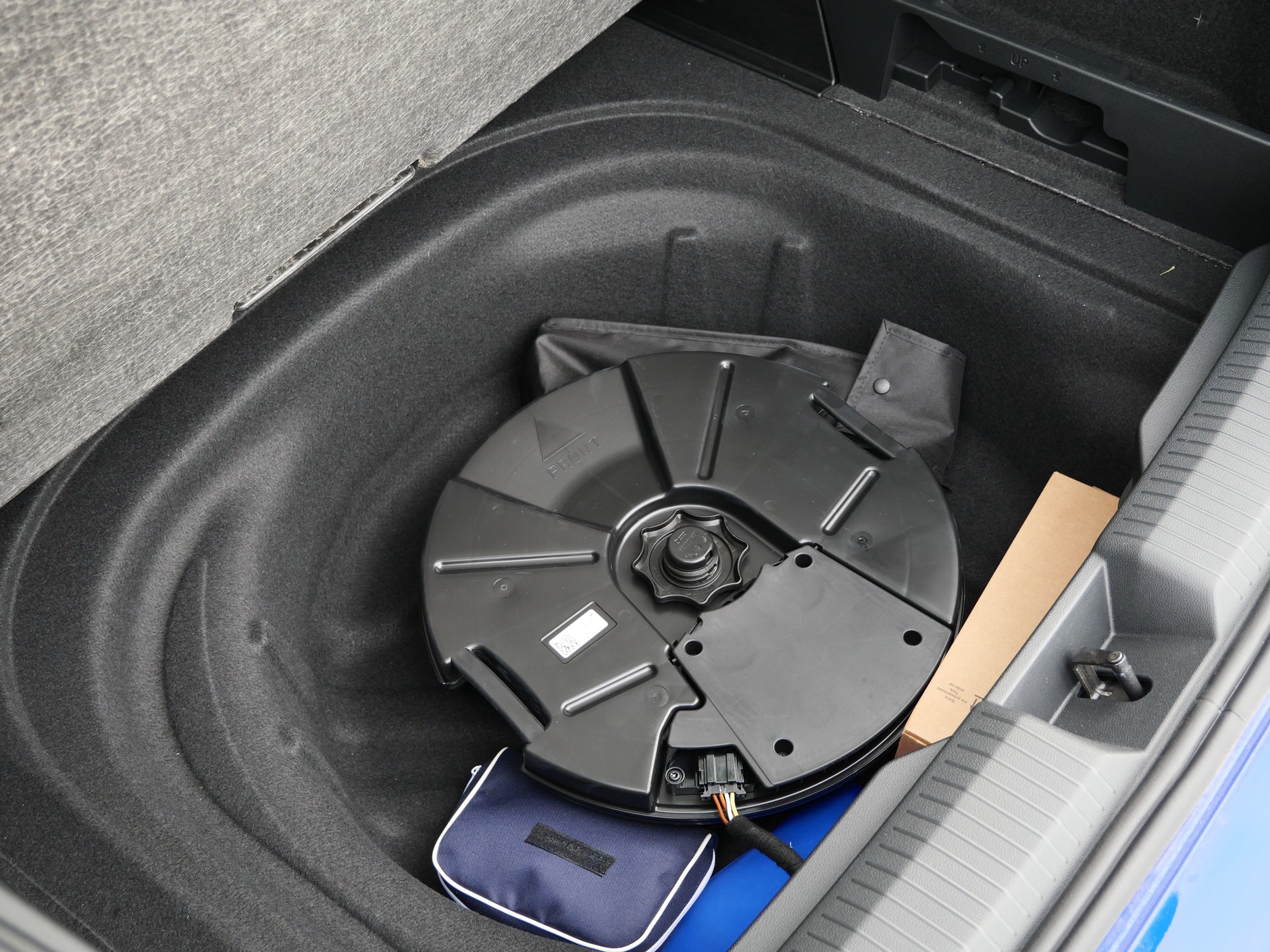 Volkswagen Golf R Variant (2025)