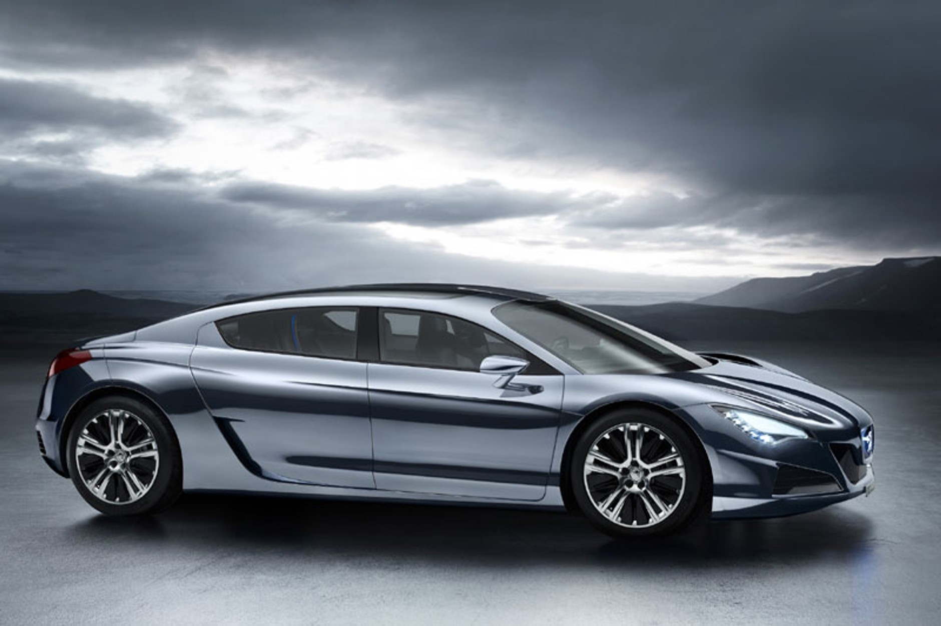 Paryż na żywo: Peugeot RC HYmotion4 – zapowiedź hybrydowego 4-drzwiowego coupe