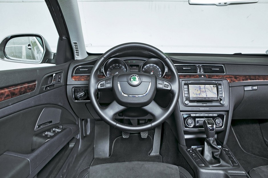 Hyundai i40 kontra Skoda Superb: test rodzinnych limuzyn