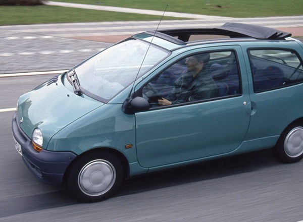 Z archiwum Auto Świata - jednobryłowe Renault Twingo