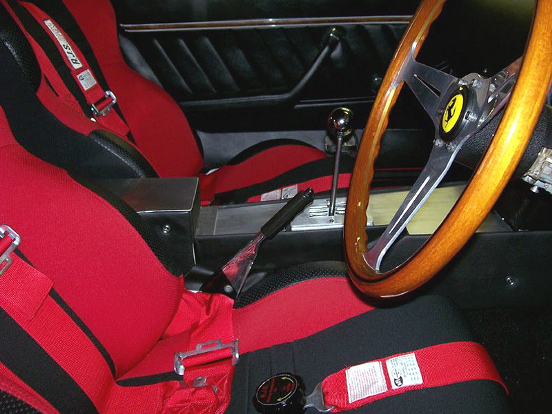 Ferrari 250 GTO na bazie Nissana 280 Z z silnikiem BMW