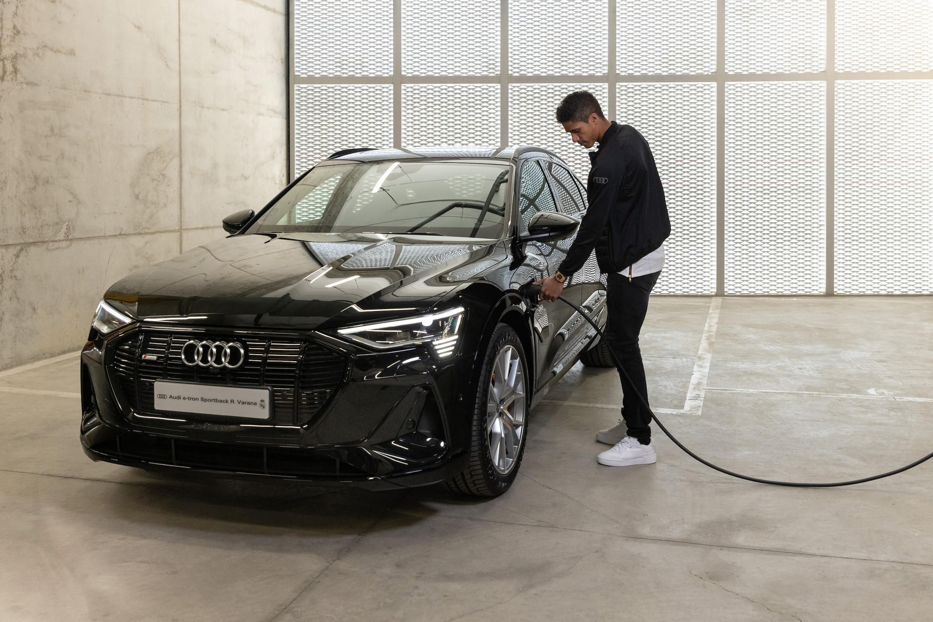 Nowe auta piłkarzy Realu Madryt