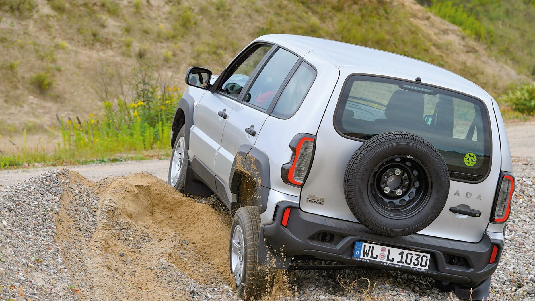 Łada Niva Travel 1.7i 2021 I generacja