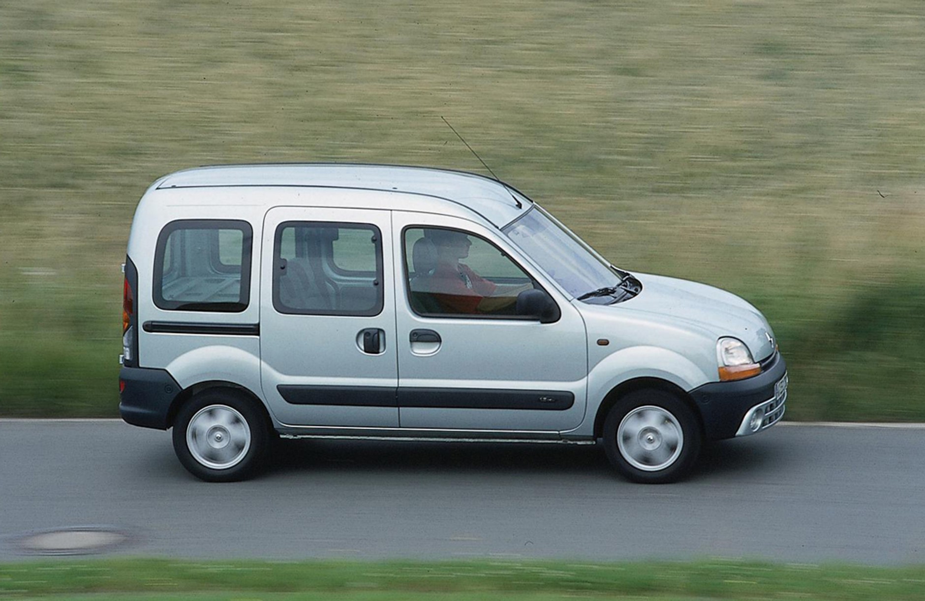 Vany do zadań specjalnych - Mercedes Vaneo kontra Citroen Berlingo i Renault Kangoo