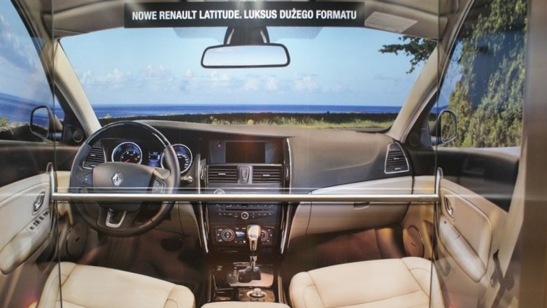 Co ma wspólnego winda z Renault Latitude?