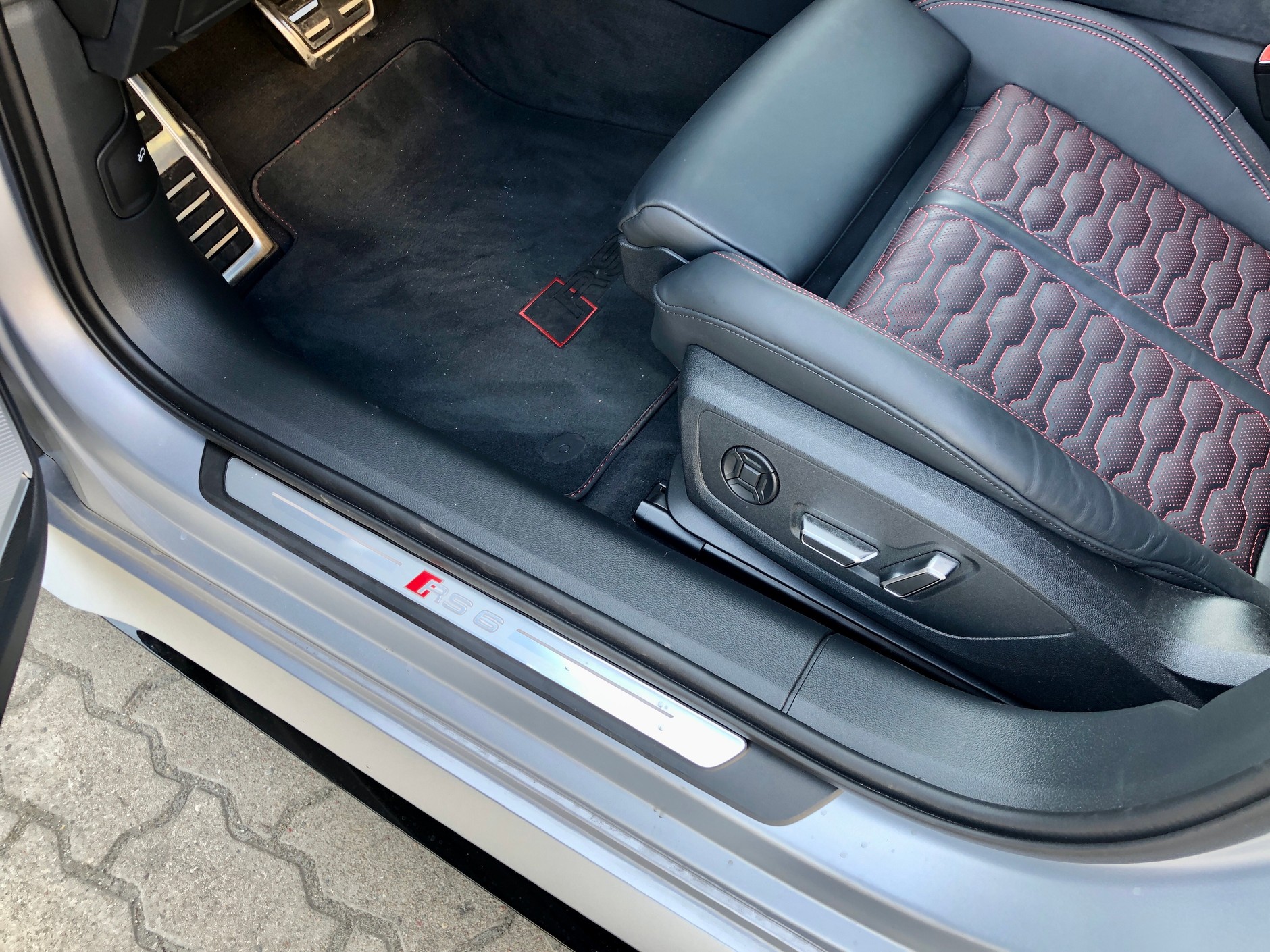 Audi RS6 Avant Performance