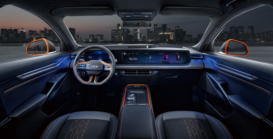 Ford Evos, czyli crossover, który ma zastąpić Mondeo