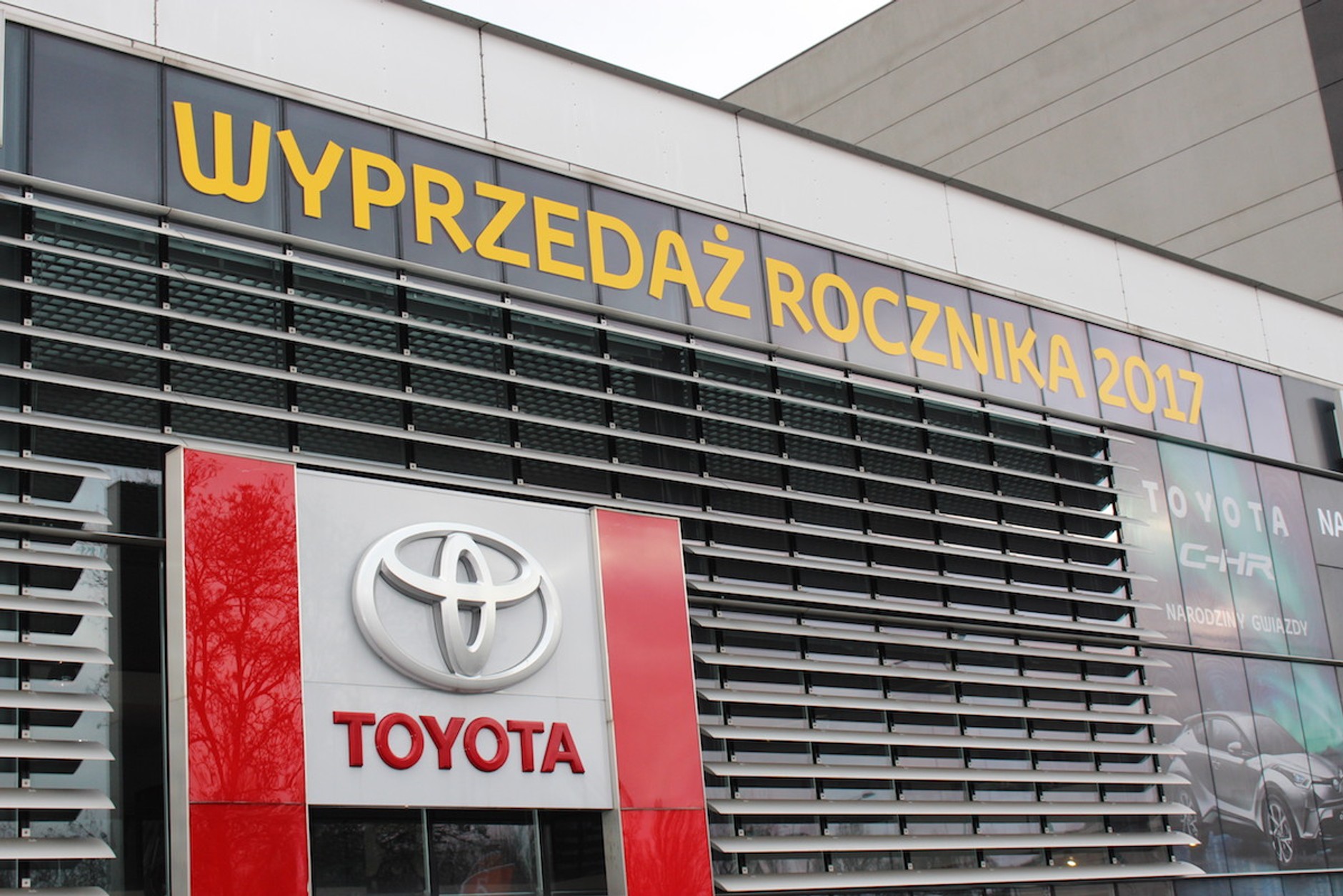 Toyota: wyprzedaż rocznika 2017