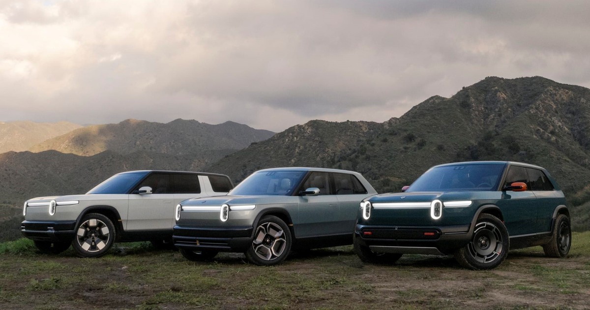 Rivian R2 (po lewej), Rivian R3 (pośrodku) i Rivian R3X (po prawej)