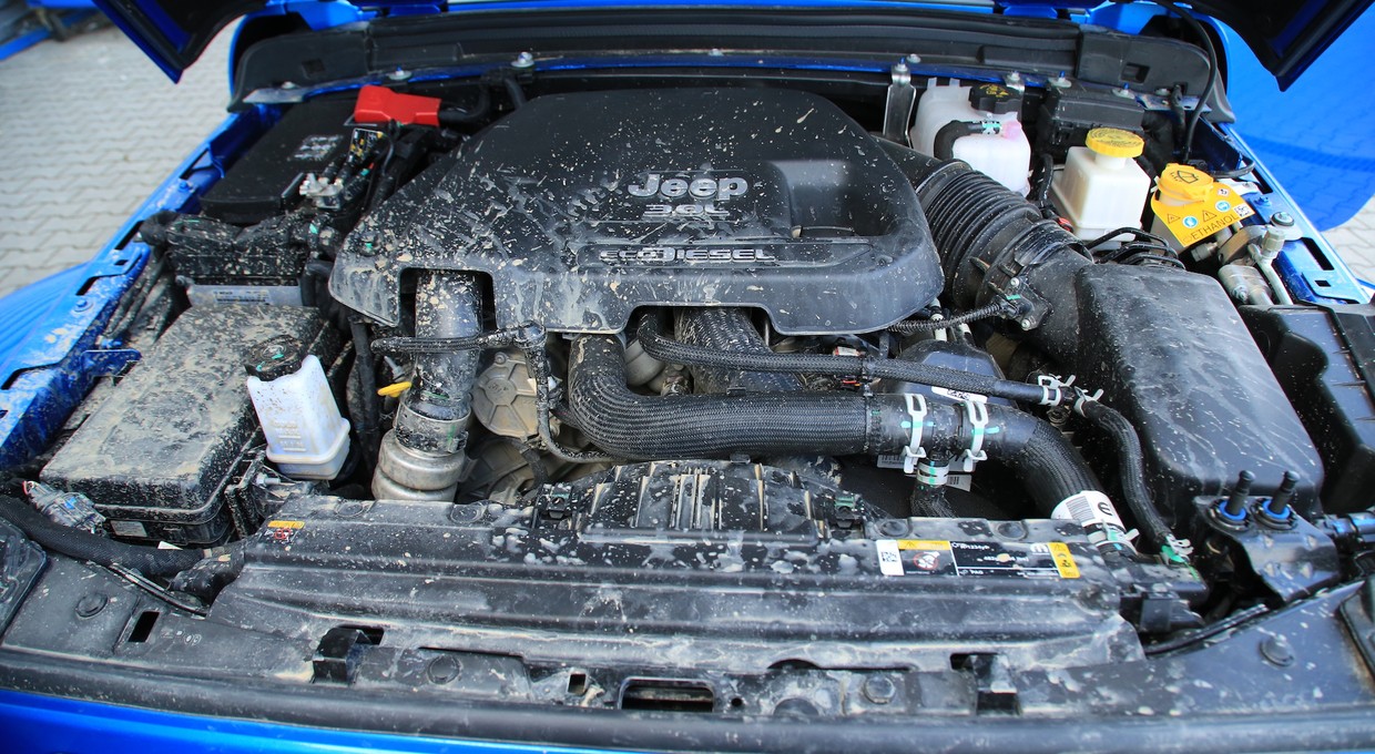 Unia Europejska pokonała Gladiatora. Pikap z potężnym dieslem żegna się z klientami