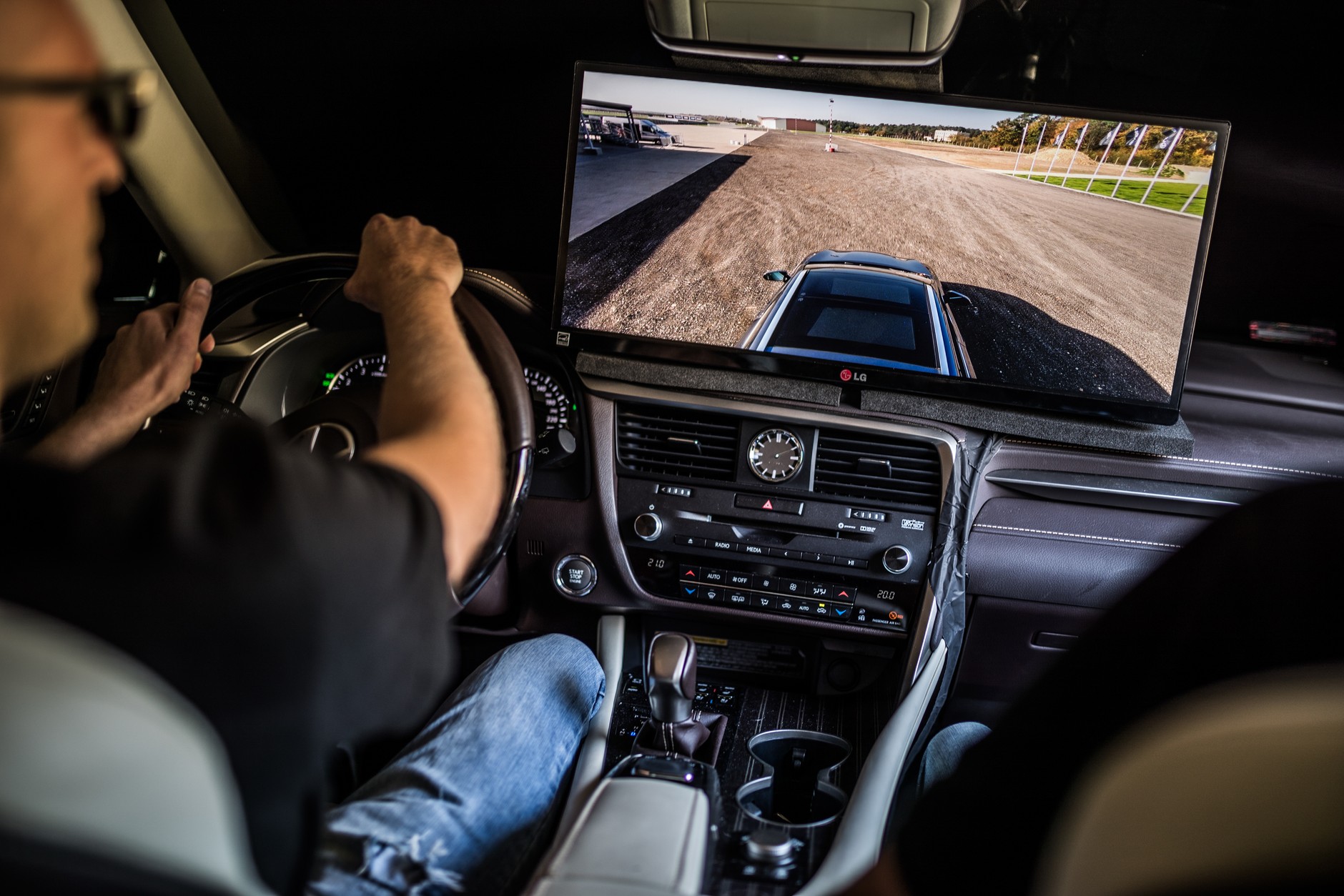 Lexus LC 500 – premiera na torze Silesia Ring