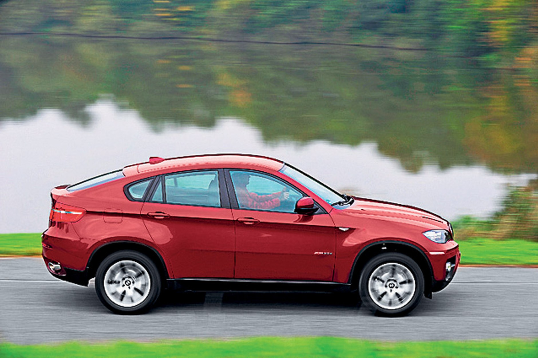 BMW X6 kontra Infiniti FX 30d: ślicznotki, czyli luksusowe suv-y