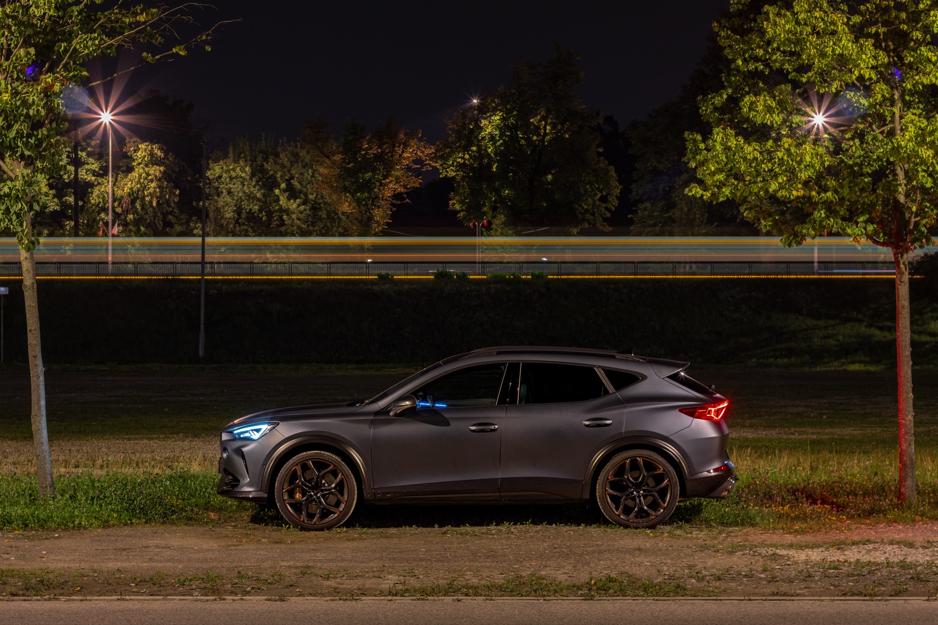 Sylwetka auta przyciąga uwagę