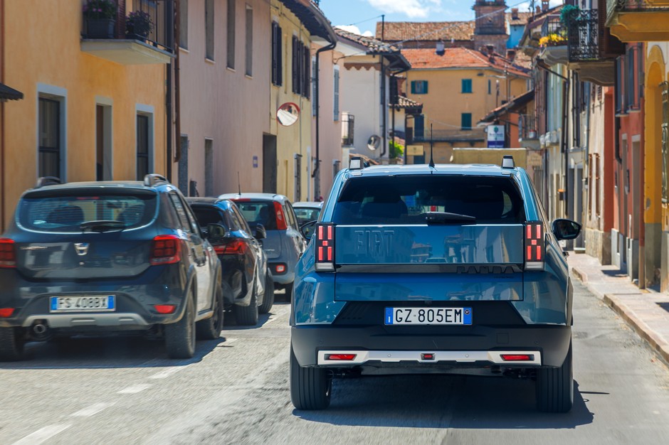 2025 Fiat Grande Panda Hybrid