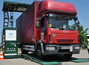 Sprawdzą stan techniczny bezpośrednio przy drodze