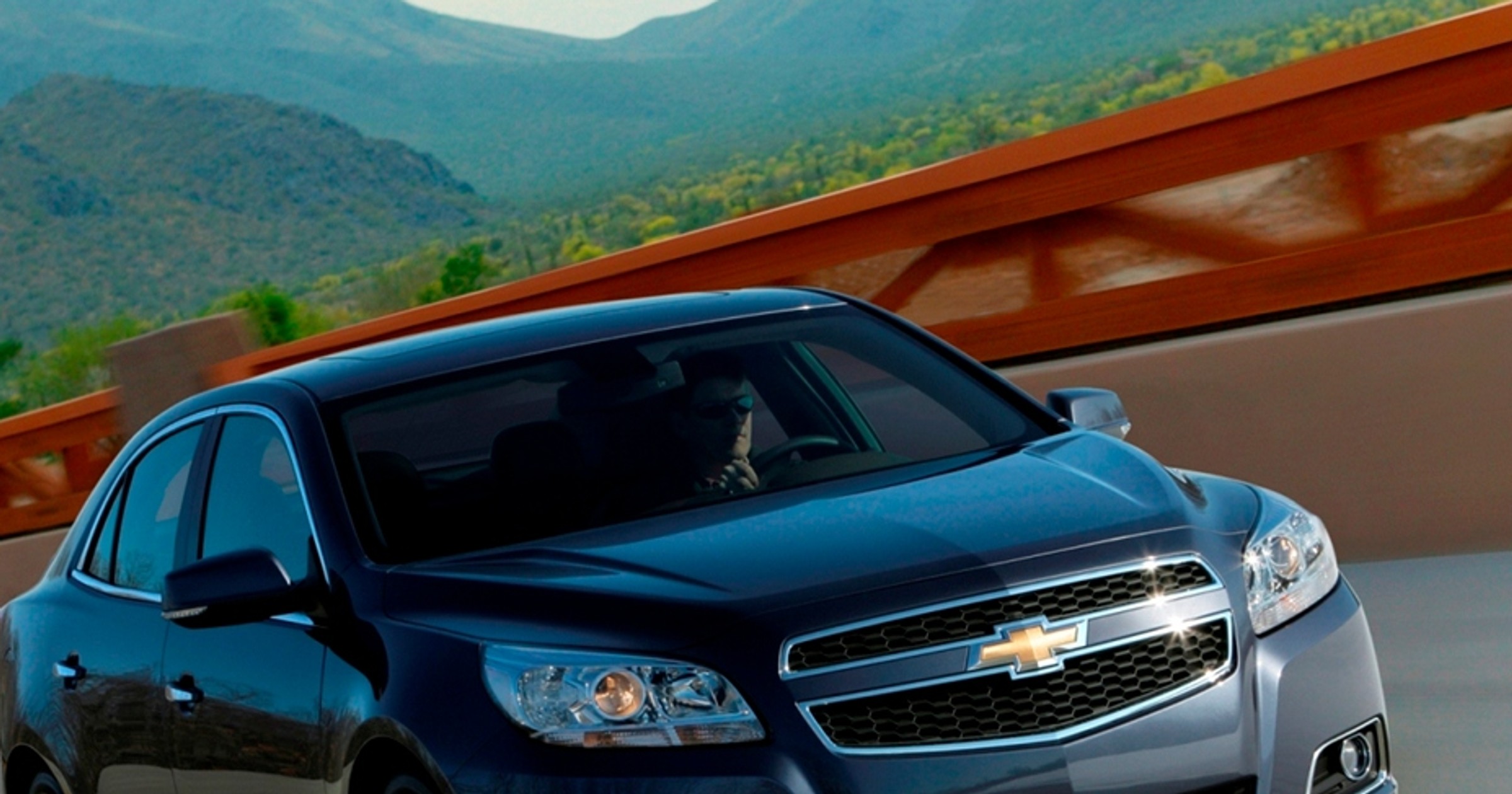 Nowy Chevrolet Malibu w pełnej okazałości