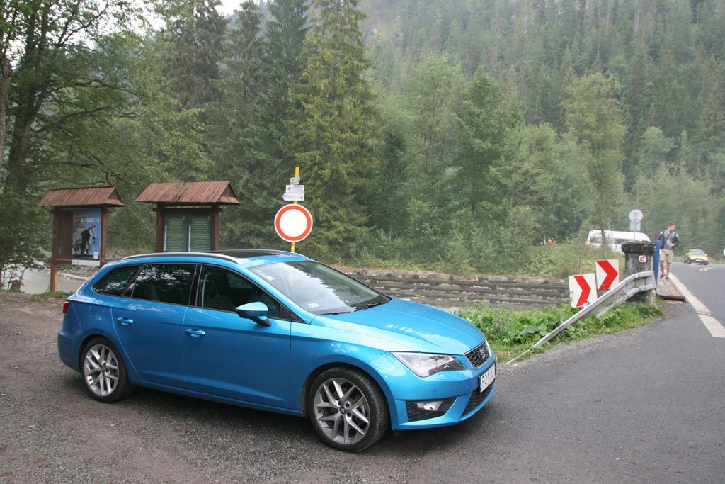 Mocne kombi na wakacje - test Seata Leona ST FR 2.0 TDI