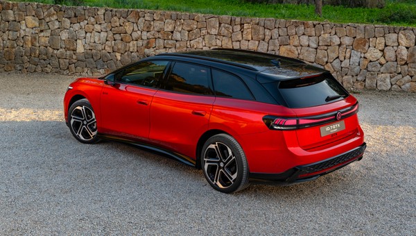 Ponad 700 km zasięgu w elektryku? Volkswagen mówi, że to możliwe i wprowadza nowe wersje ID.7