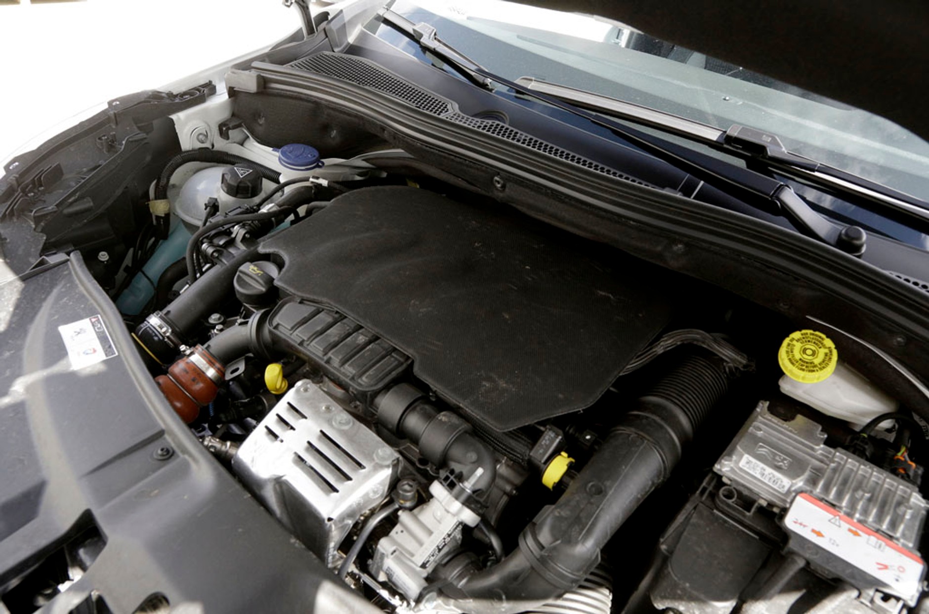 Peugeot 2008 1.2 Pure Tech- trzy cylindry z automatem