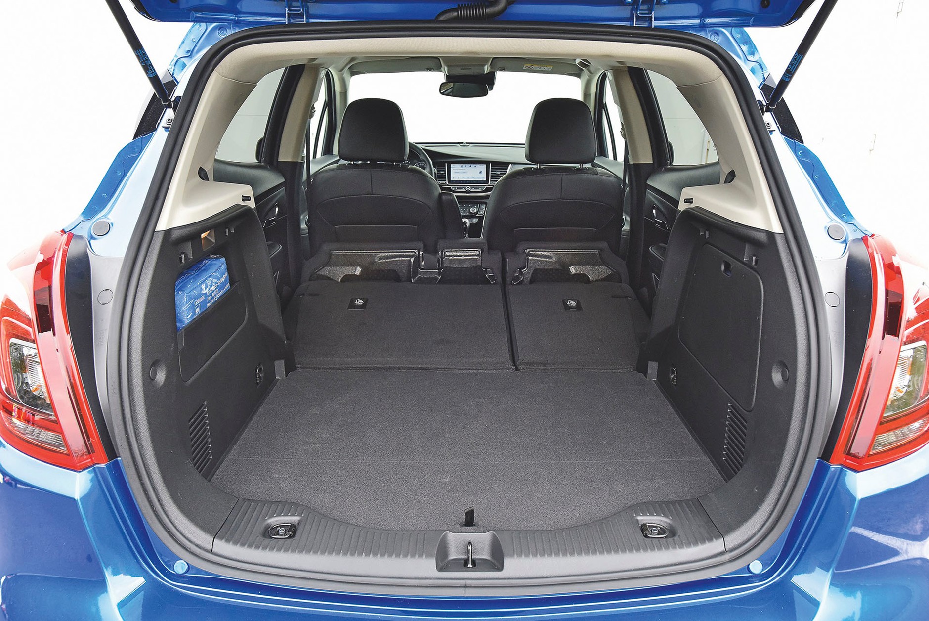 Skoda Karoq kontra Opel Mokka X - który kompaktowy SUV będzie lepszym wyborem?