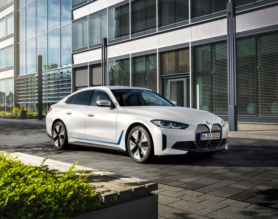 BMW i4 1 generacja 2021 rok