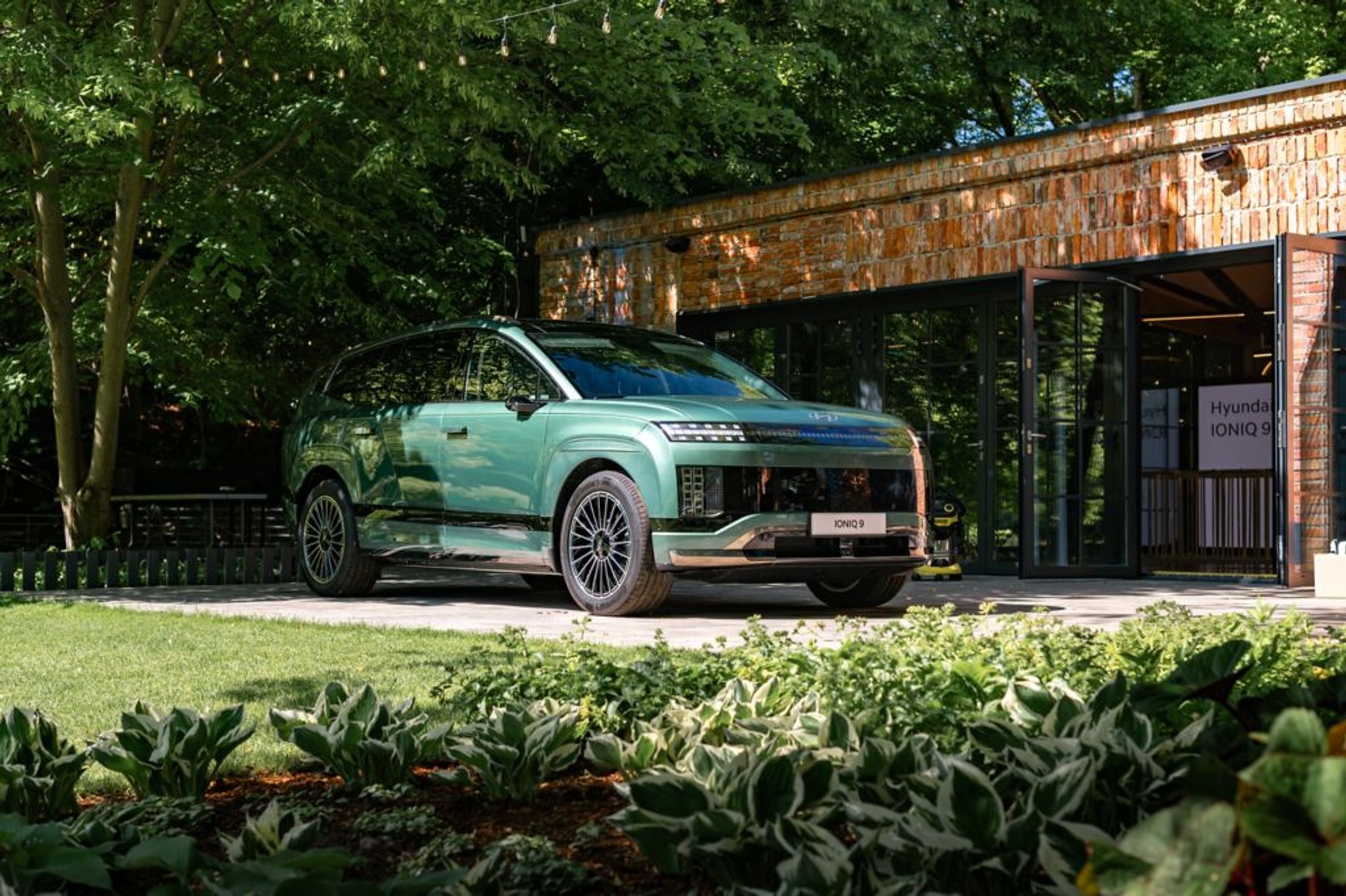 Hyundai IONIQ 9