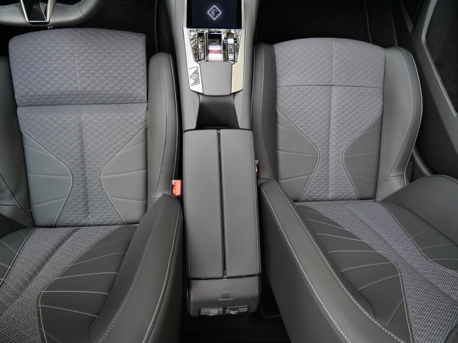 DS4 Pallas hybrid