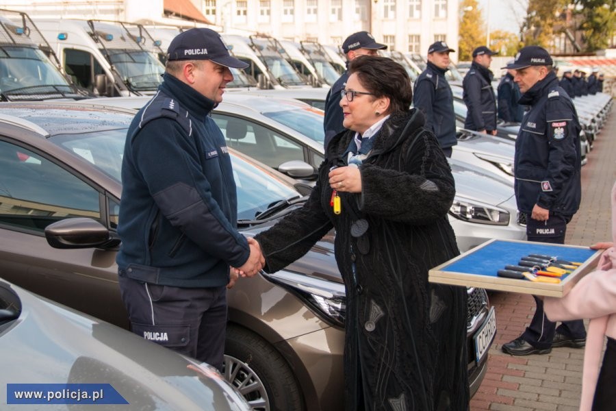 Nowe radiowozy policji