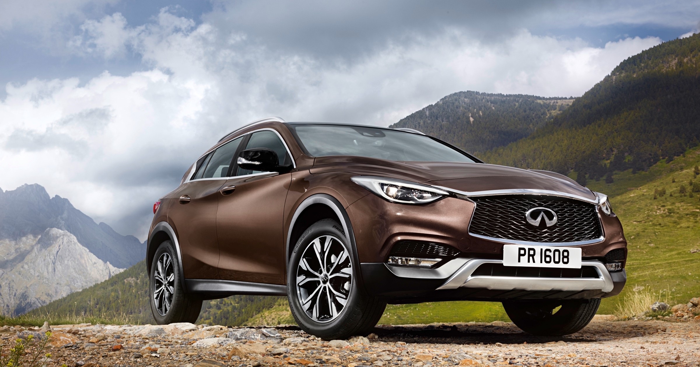 Infiniti QX30