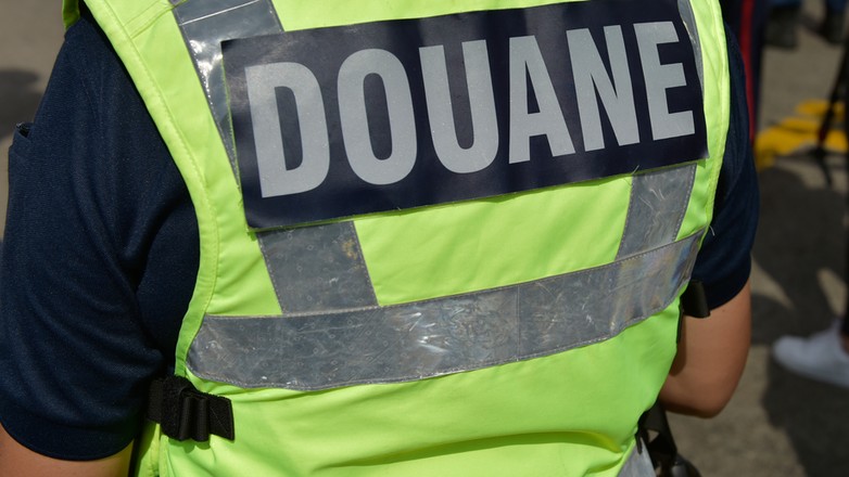 Francuski celnik - zdjęcie ilustracyjne