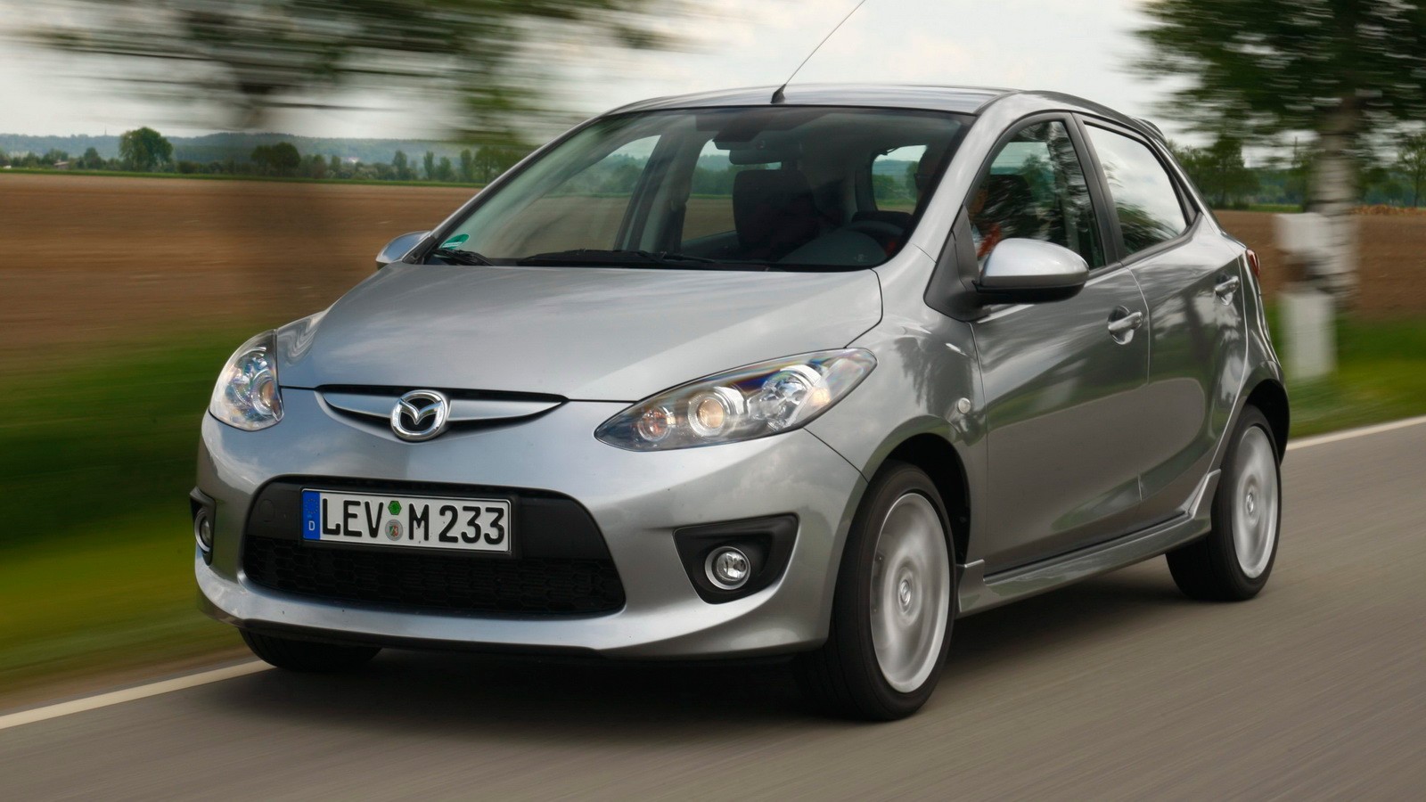 Mazda 2 jest stosunkowo droga, ale warta swojej ceny.