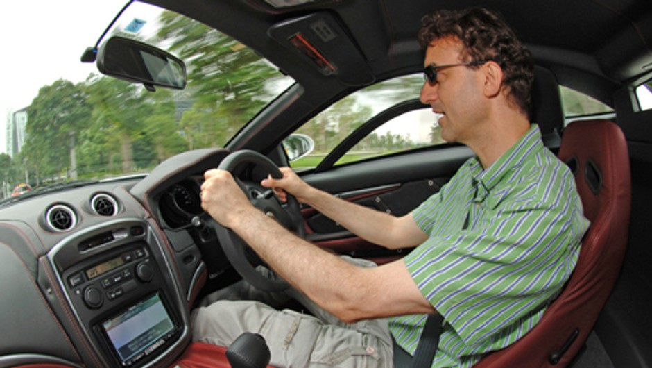 Toyota Prius kontra Honda Insight: Hybrydowe imperium szybko rośnie w siłę
