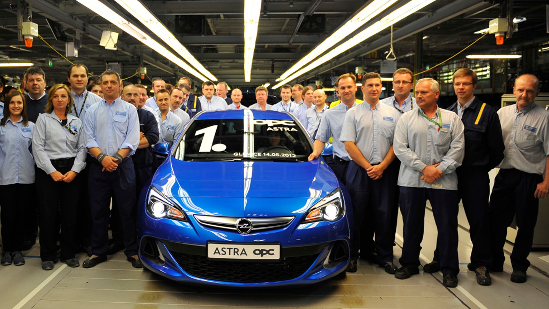 Opel rozpoczął produkcję Astry OPC w Gliwicach