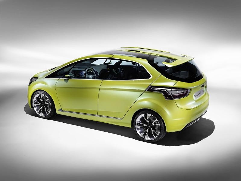 Ford Iosis Max vs C-Max