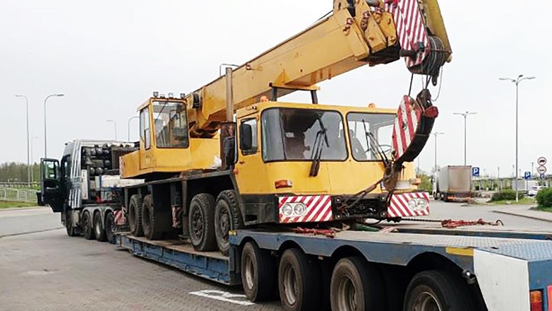 ITD: Niewłaściwie przewożony żuraw samochodowy
