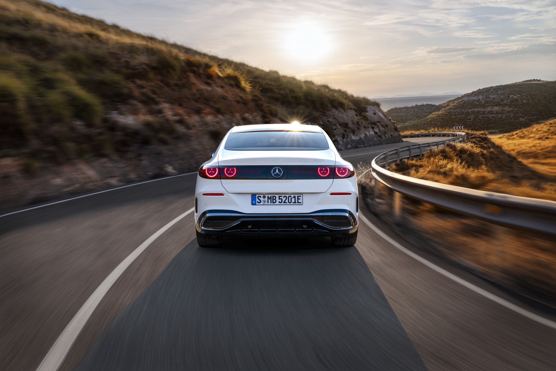 Mercedes‑Benz Klasy C 400 4MATIC Electric 2026