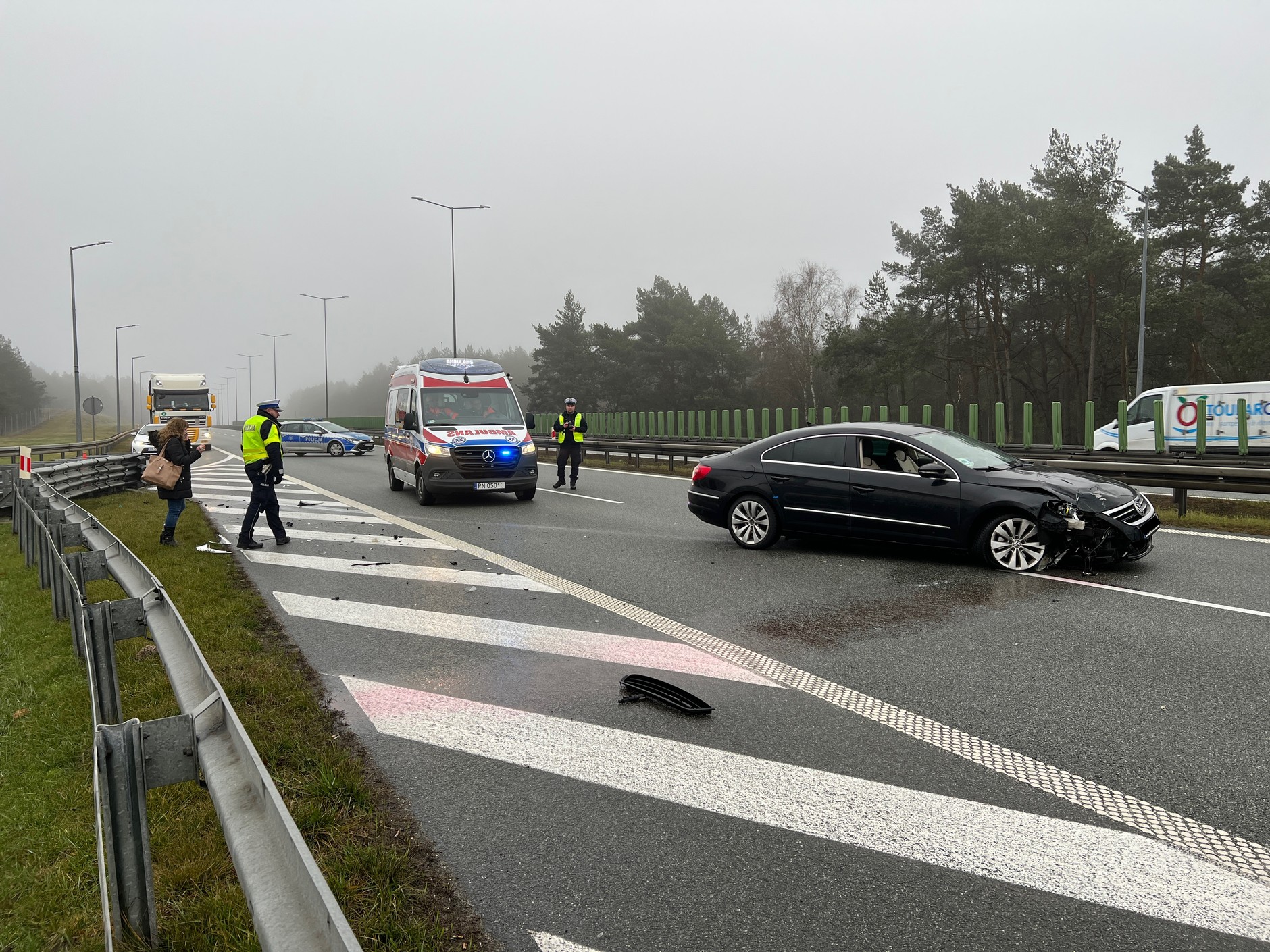 Jeśli w wypadku są ranni, musimy wezwać policję