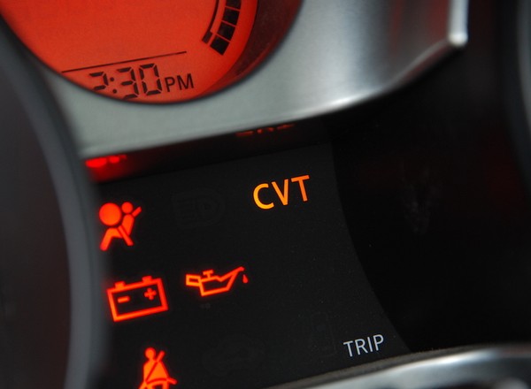 Lepsze bezstopniowe CVT w Toyocie czy dwusprzęgłowe DSG w Volkswagenie? Zrobiliśmy ranking skrzyń automatycznych