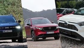 Nowa Dacia w bogatej wersji, bazowa wersja Mazdy czy używana Toyota?