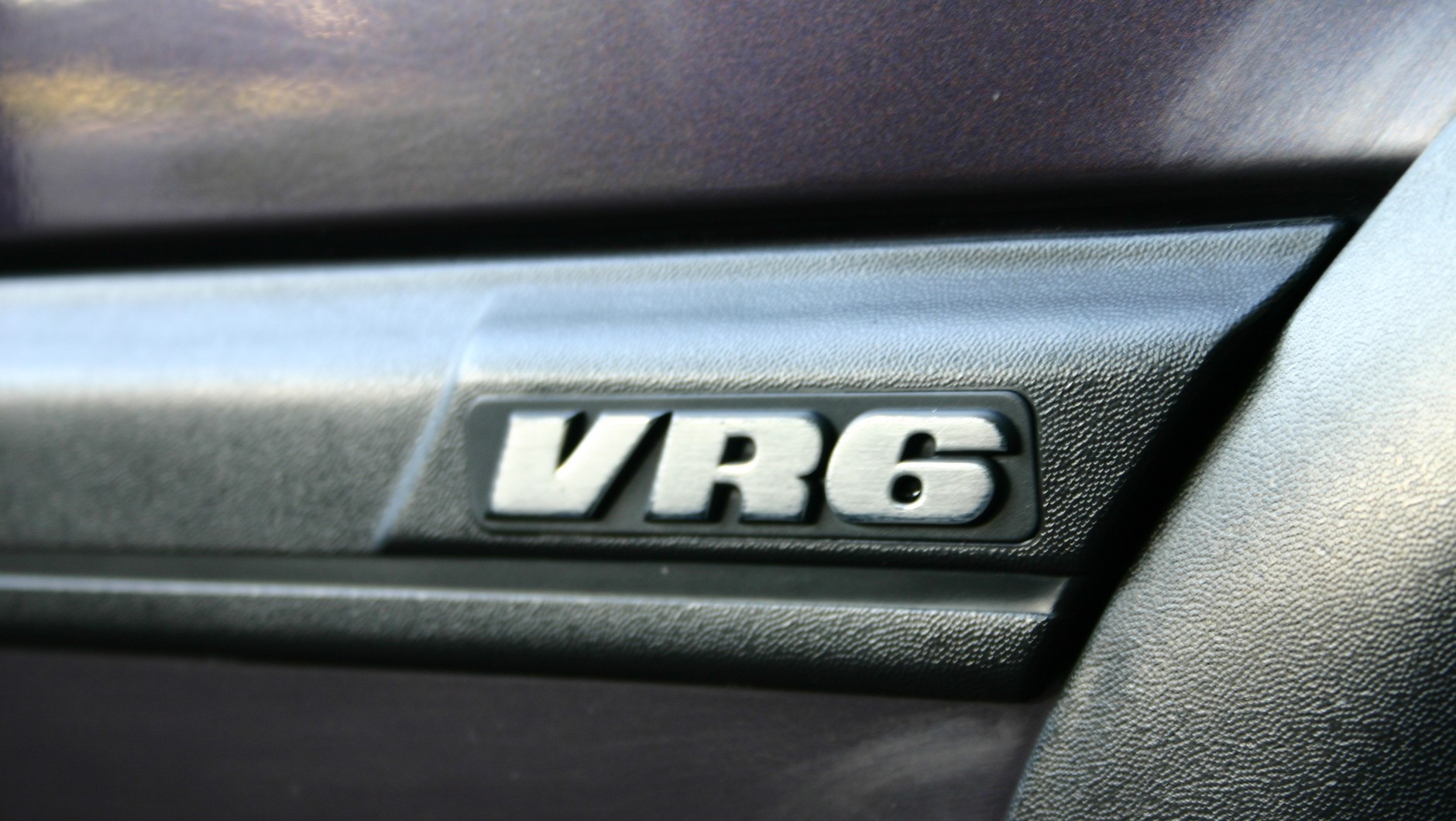 VR6: taki znaczek na Golfie robił piorunujące wrażenie