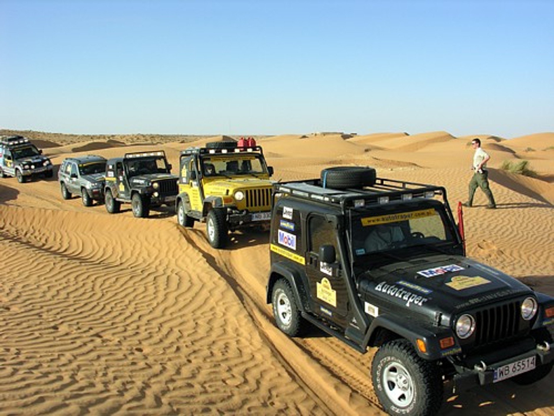 Mistrz 4x4 na piaskach Sahary